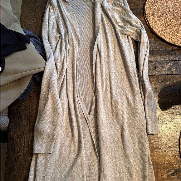 Nordstrom long lightweight gray cardigan size medium - Picture 2 of 9